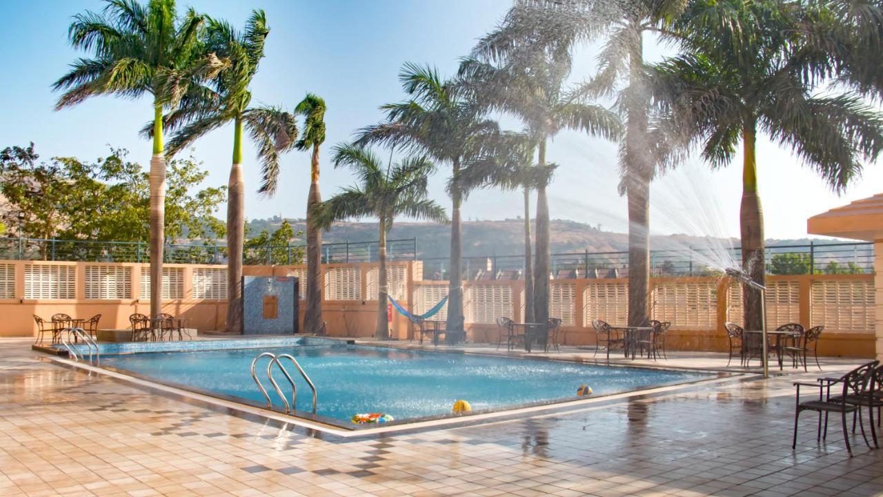 7 Apple Resort Lonavala Extérieur photo