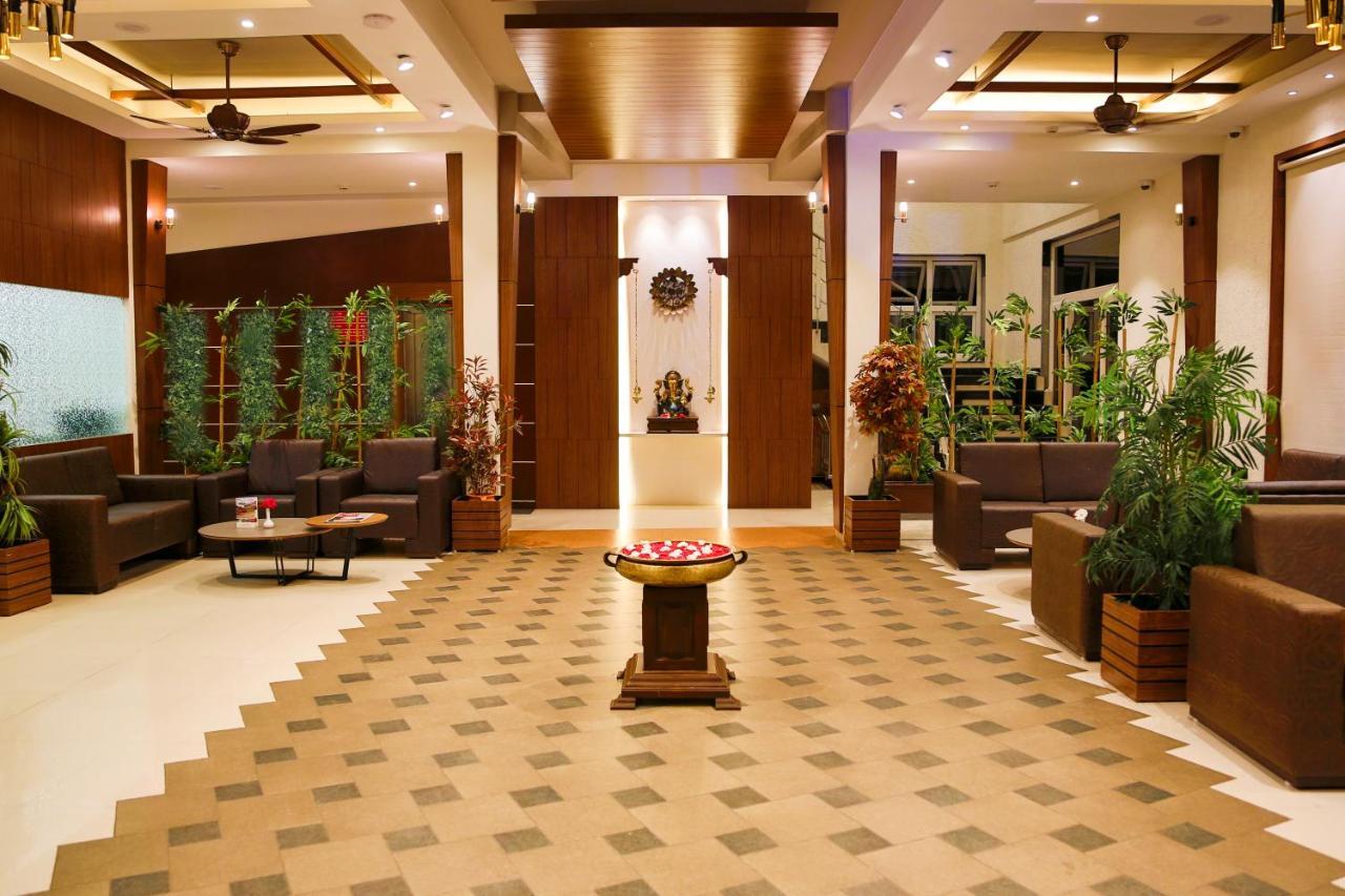 7 Apple Resort Lonavala Extérieur photo